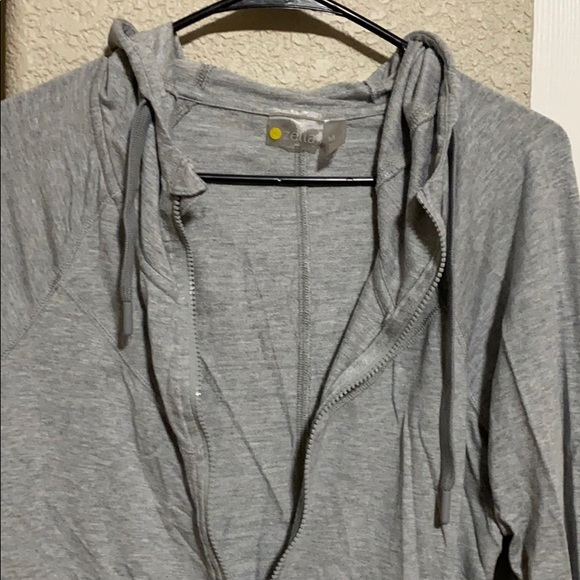 Zella lightweight gray jacket - Picture 3 of 8